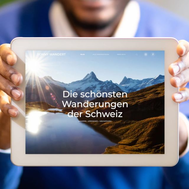 Mobiloptimierte Website auf dem Handy